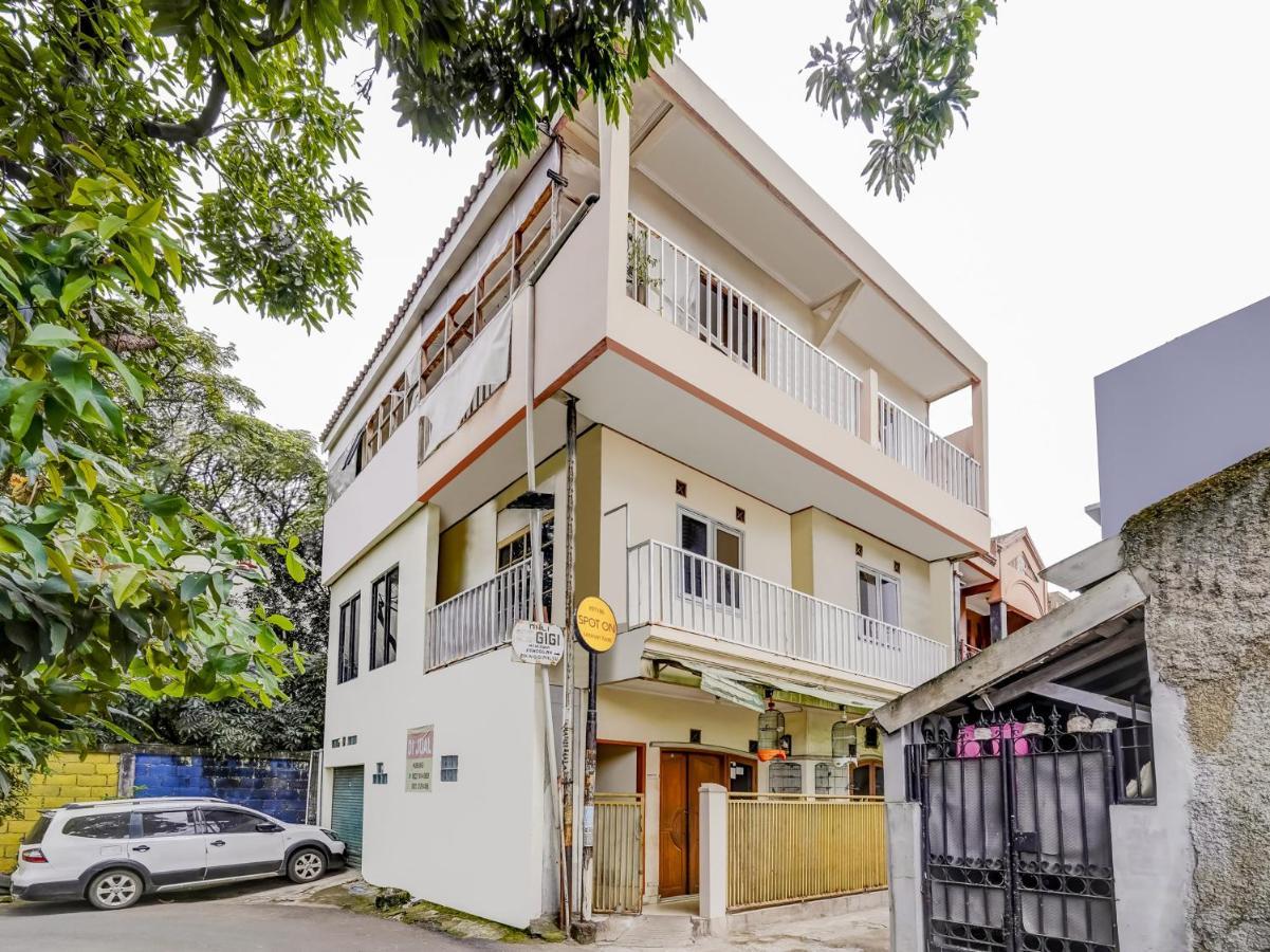 Spot On 91186 Losmen Yanti Bandung Exterior foto